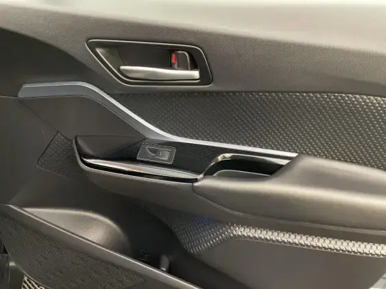 TOYOTA C-HR - voiture d'occasion - Photo 20