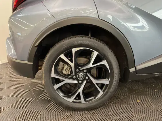 TOYOTA C-HR - voiture d'occasion - Photo 25