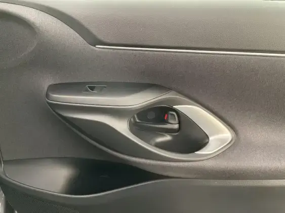 TOYOTA YARIS CROSS I - voiture d'occasion - Photo 20