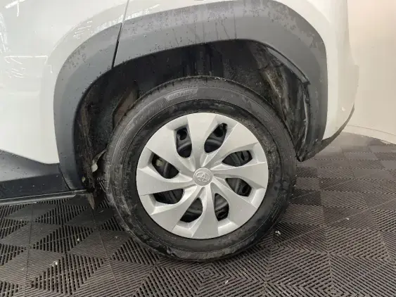 TOYOTA YARIS CROSS I - voiture d'occasion - Photo 24