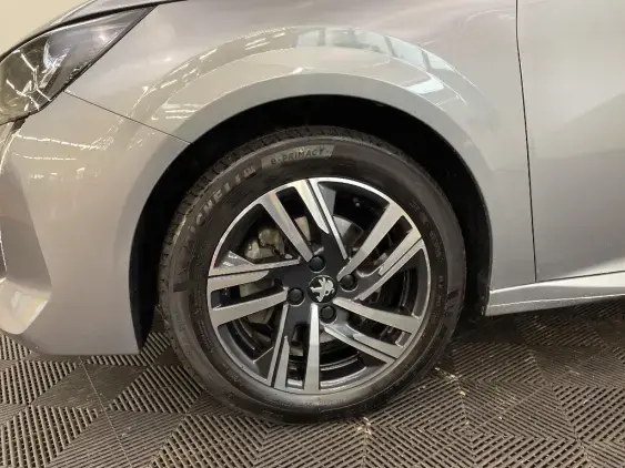 PEUGEOT 208 BUSINESS R II - voiture d'occasion - Photo 23