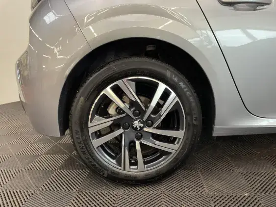 PEUGEOT 208 BUSINESS R II - voiture d'occasion - Photo 25