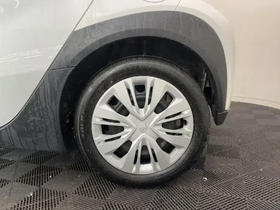 TOYOTA AYGO X - voiture d'occasion - Photo 24