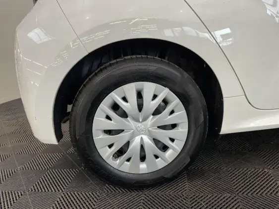 TOYOTA YARIS IV - voiture d'occasion - Photo 25