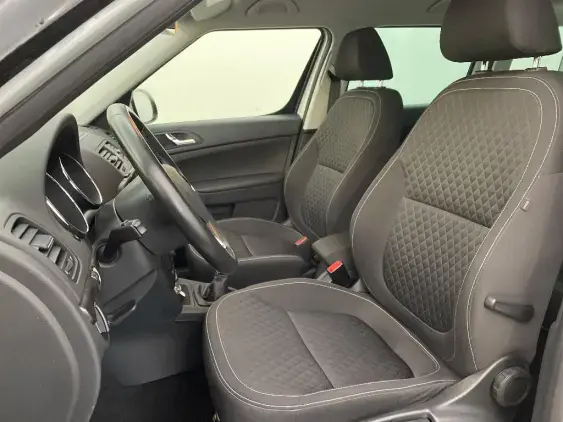 SKODA YETI - voiture d'occasion - Photo 18