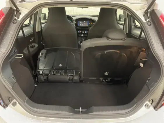 TOYOTA AYGO X - voiture d'occasion - Photo 16