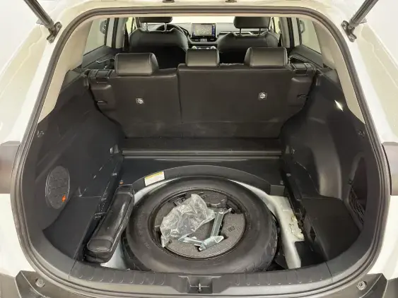 TOYOTA RAV4 V - voiture d'occasion - Photo 17