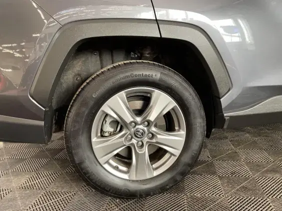 TOYOTA RAV4 V - voiture d'occasion - Photo 25