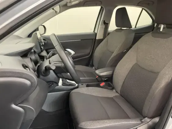 TOYOTA YARIS CROSS I - voiture d'occasion - Photo 18