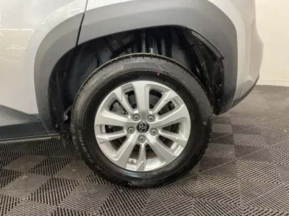 TOYOTA YARIS CROSS I - voiture d'occasion - Photo 24