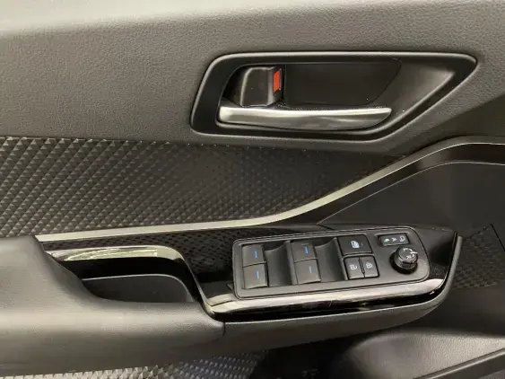 TOYOTA C-HR - voiture d'occasion - Photo 17