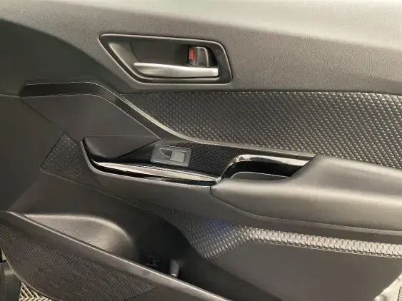 TOYOTA C-HR - voiture d'occasion - Photo 20