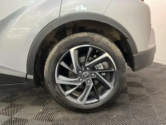 TOYOTA C-HR - voiture d'occasion - Photo 24