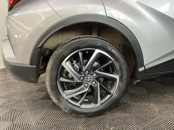 TOYOTA C-HR - voiture d'occasion - Photo 25