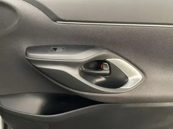 TOYOTA YARIS CROSS I - voiture d'occasion - Photo 20