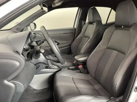 TOYOTA YARIS CROSS I - voiture d'occasion - Photo 18