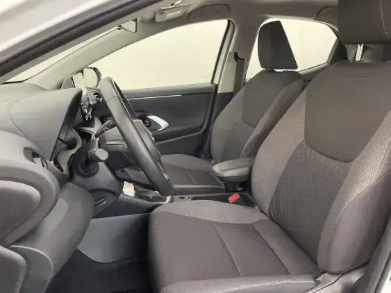 TOYOTA YARIS IV - voiture d'occasion - Photo 18