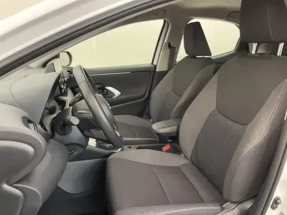 TOYOTA YARIS IV - voiture d'occasion - Photo 18