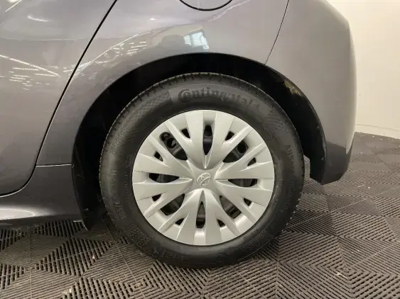 TOYOTA YARIS IV - voiture d'occasion - Photo 24