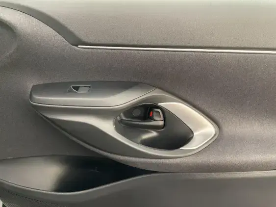 TOYOTA YARIS IV - voiture d'occasion - Photo 20