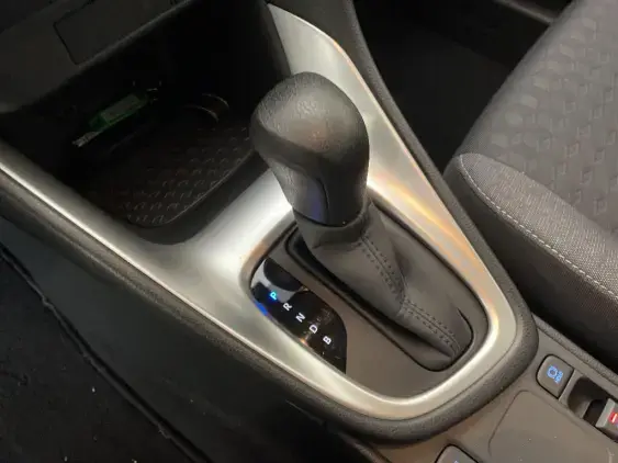 TOYOTA YARIS IV - voiture d'occasion - Photo 17