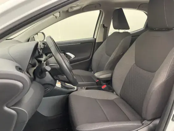 TOYOTA YARIS IV - voiture d'occasion - Photo 18