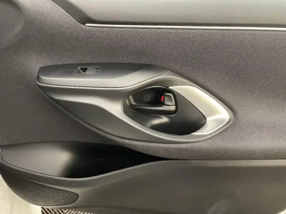 TOYOTA YARIS IV - voiture d'occasion - Photo 20