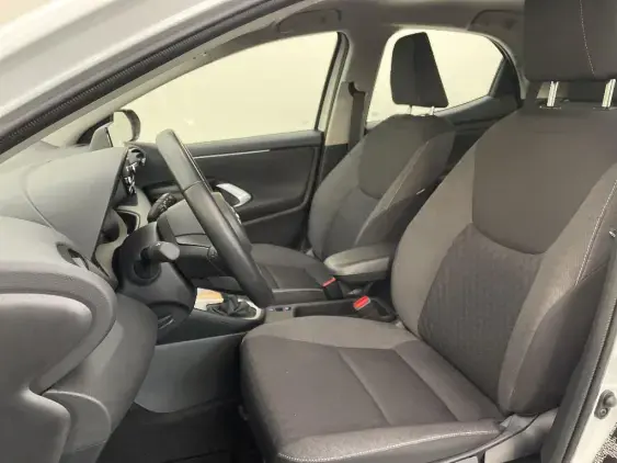 TOYOTA YARIS IV - voiture d'occasion - Photo 18