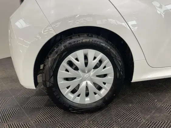 TOYOTA YARIS IV - voiture d'occasion - Photo 25