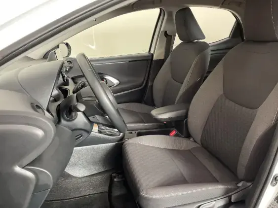 TOYOTA YARIS IV - voiture d'occasion - Photo 18