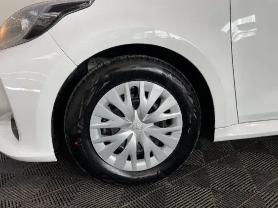 TOYOTA YARIS IV - voiture d'occasion - Photo 23