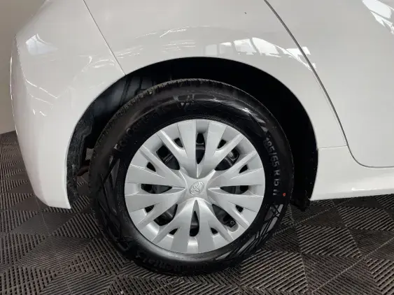 TOYOTA YARIS IV - voiture d'occasion - Photo 25