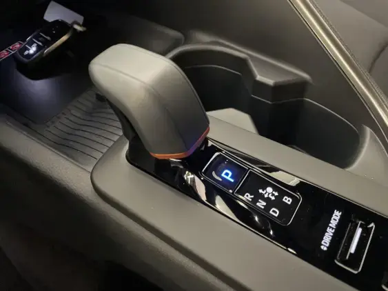 TOYOTA C-HR II - voiture d'occasion - Photo 17