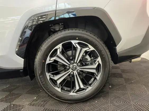 TOYOTA RAV4 V - voiture d'occasion - Photo 24