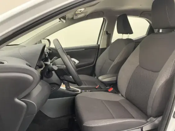 TOYOTA YARIS IV - voiture d'occasion - Photo 18