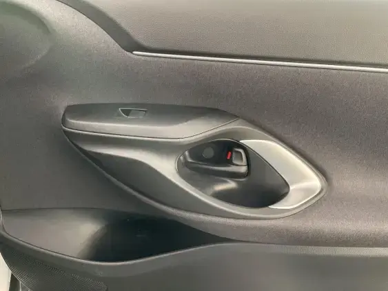 TOYOTA YARIS CROSS I - voiture d'occasion - Photo 20