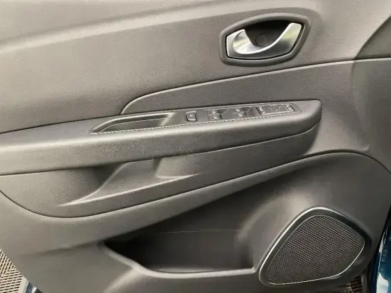 RENAULT CAPTUR - voiture d'occasion - Photo 19