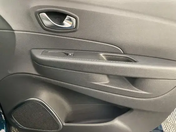 RENAULT CAPTUR - voiture d'occasion - Photo 20