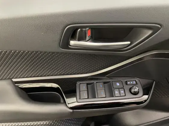 TOYOTA C-HR - voiture d'occasion - Photo 17