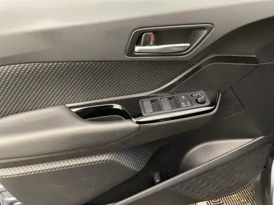 TOYOTA C-HR - voiture d'occasion - Photo 19