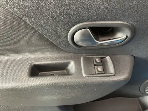 DACIA SANDERO II - voiture d'occasion - Photo 21