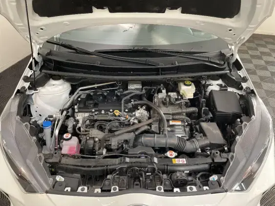 TOYOTA YARIS IV - voiture d'occasion - Photo 21