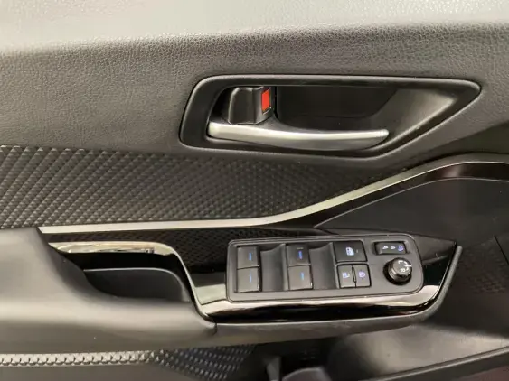 TOYOTA C-HR - voiture d'occasion - Photo 17