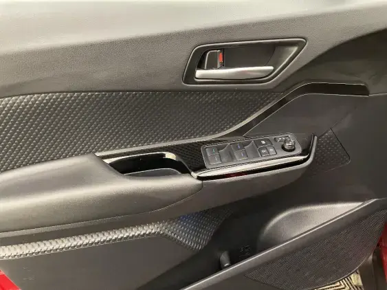 TOYOTA C-HR - voiture d'occasion - Photo 19