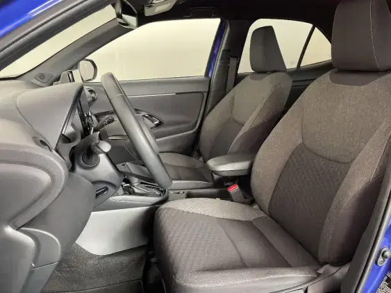 TOYOTA YARIS CROSS I - voiture d'occasion - Photo 18