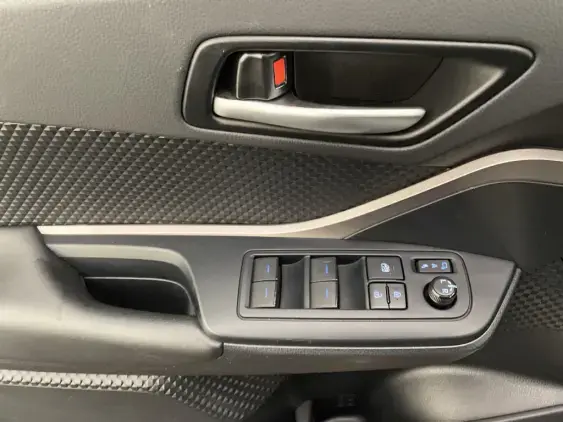 TOYOTA C-HR - voiture d'occasion - Photo 17