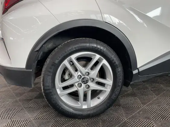 TOYOTA C-HR - voiture d'occasion - Photo 25