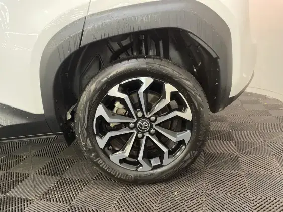 TOYOTA YARIS CROSS I - voiture d'occasion - Photo 24