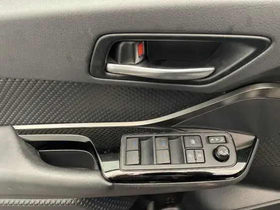 TOYOTA C-HR - voiture d'occasion - Photo 17