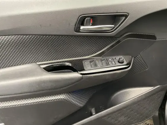 TOYOTA C-HR - voiture d'occasion - Photo 19